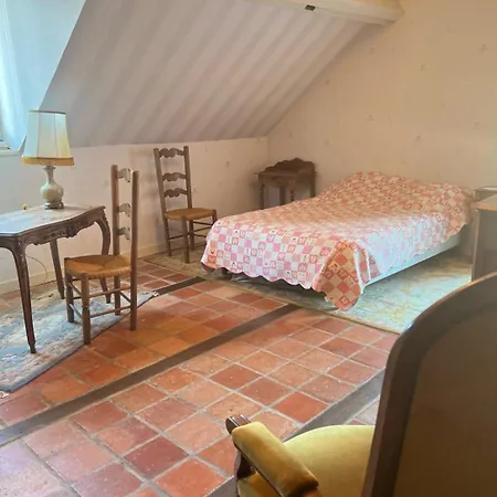 Lorcival 住宿加早餐酒店